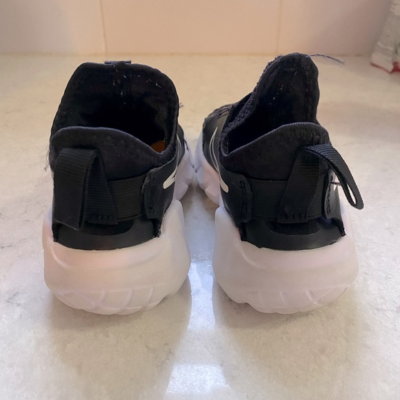 Nike flex runner size 12c - Picture 5 of 5